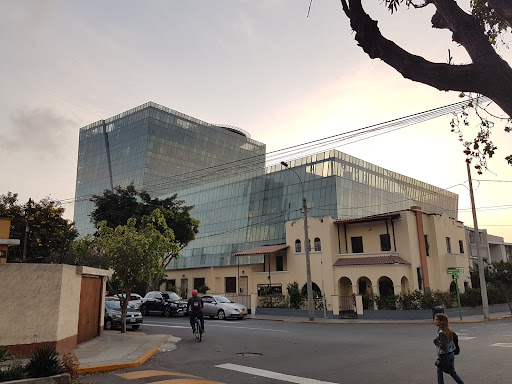 Clínica Delgado Auna