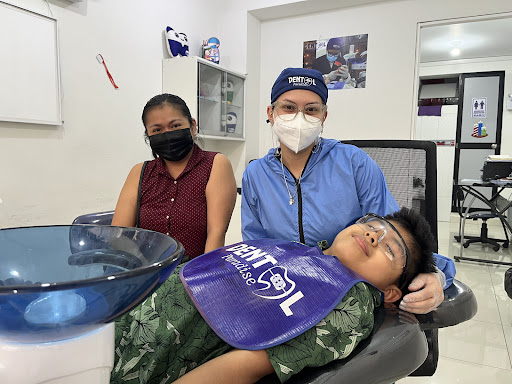 CLÍNICA DENTAL PARADISE - UNIVERSITARIA