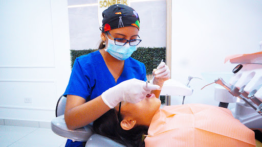 CONSULTORIO ODONTOLOGICO ODONTIM PERÚ 🇵🇪