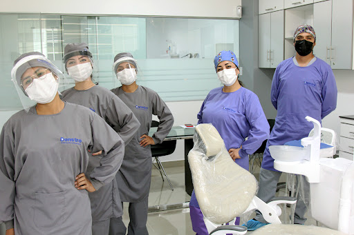 Clínica Dental Denstro