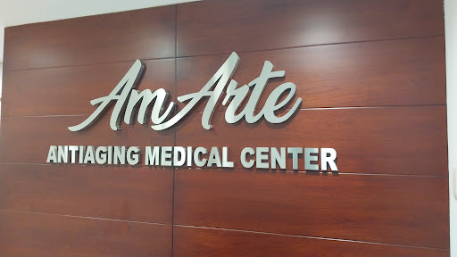 Dra. Joanna Sandra Alvarez Diaz, Dermatólogo