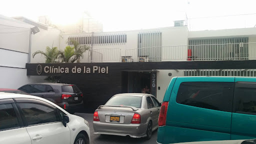 CLÍNICA DE LA PIEL