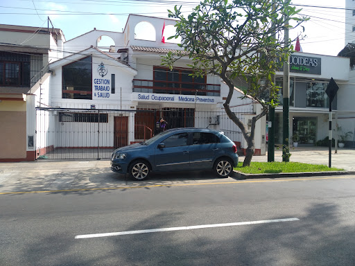 Dr. Pérez Del Arca César. Dermatólogo Clínico.