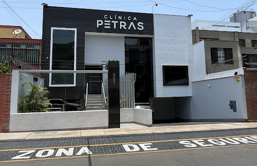 CLÍNICA PETRAS - CLÍNICA BOUTIQUE - Especializada en Cirugía Plástica