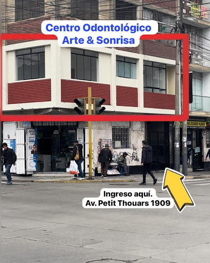 Clínica dental Arte & Sonrisa, Dentista