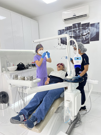Clínica Dental Alvarado