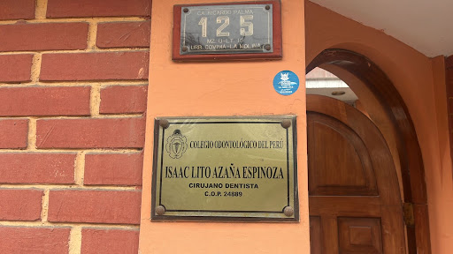 CLÍNICA DENTAL TUSILAGOS SEDE LA MOLINA