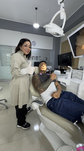 Clínica Dental Denstro