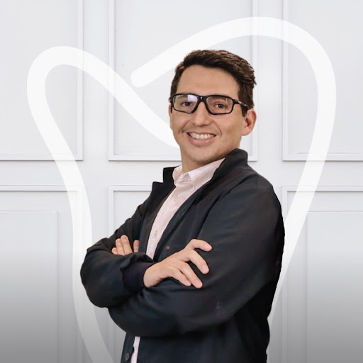 Implantes dentales Dr. Rafael Vilchez
