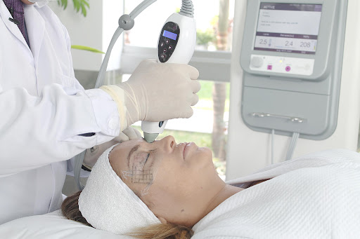 Medi Esthetic Surco l Medicina Estetica - Dermatología - Depilación Laser